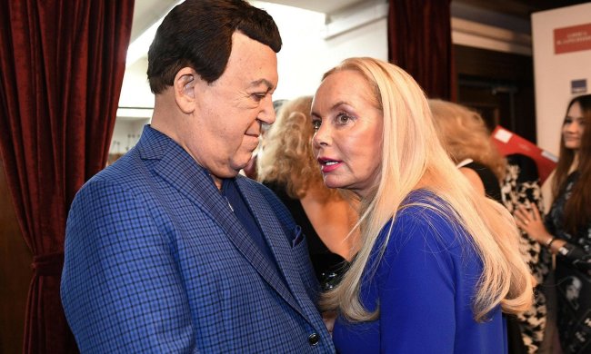 Недовго горювала: вдова Кобзона запалила на вечірці, ганебні фото