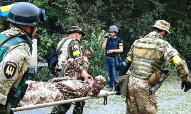 Чиновники реабілітуються за гроші  бійців