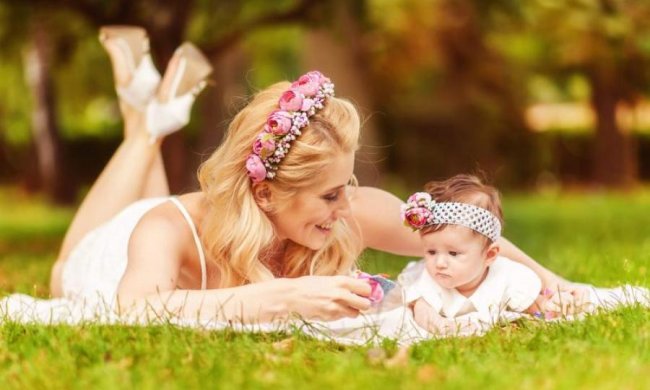 День матери 2018: лучшие смс-поздравления, стихи и открытки