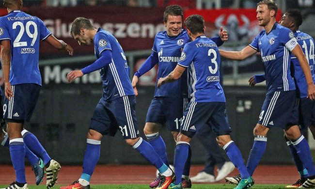 Коноплянка забил за Шальке первый гол в сезоне: видео шедевра