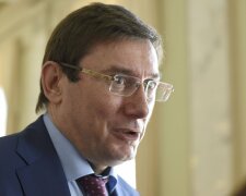 Против Луценко открыли уголовное дело: на чем попался бывший генпрокурор, по стопам Порошенко