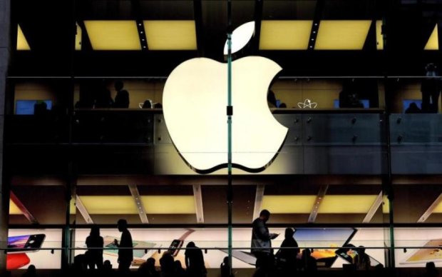 Акции Apple достигли триллиона долларов, установив мировой рекорд