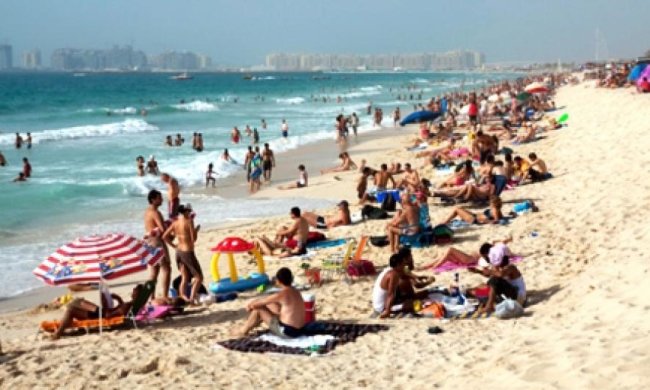 Вісім пляжів Києва визнали непридатними для купання