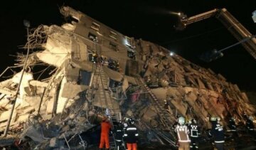 Шестимісячна дівчинка вижила після 30 годин  в руїнах у Тайвані