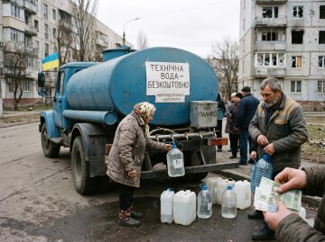 водовоз цистерна вода місто Дніпро