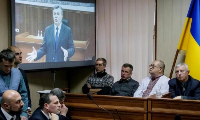 Адвокат Януковича знайшов спосіб "відмазати" клієнта