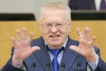 "Батьки ніколи вас не знайдуть", - озвірілий Жириновський під час мітингу бив людей по обличчях