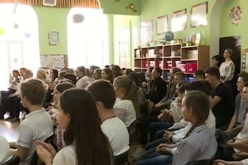 школьники / скриншот из видео