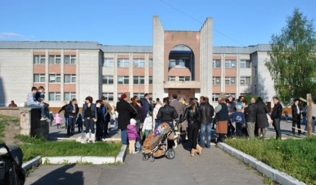  Во Львове уволили директора школы, где отравились дети