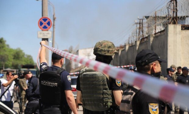 На Одещині підірвали будинок відомого активіста: граната влучила прямо у вікно, - "реванш" 90-их