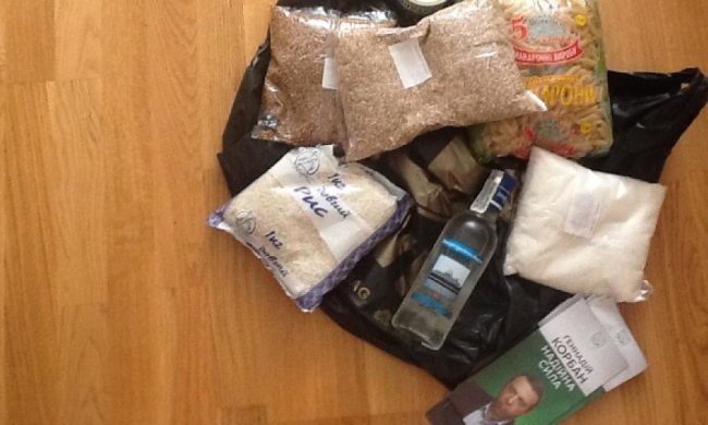 У Чернігові роздають продуктові пайки від Корбана (відео)