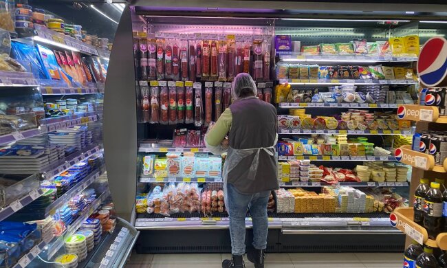 Ковбаса, сир, супермаркет. Фото: Знай.ua