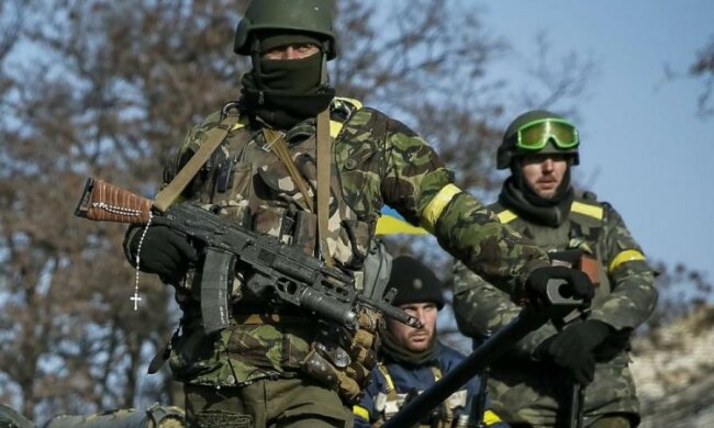 Закрыл собой дочь: украинцам показали видео с героем ВСУ