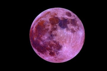 Пасхальная неделя удивит необычной Луной