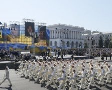 Кремль атакует Украину на День Независимости