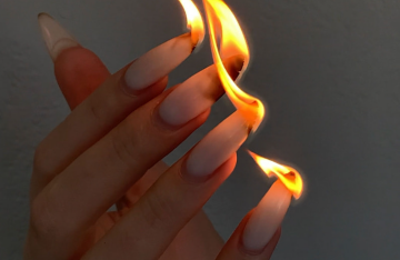 "Полум'яний" манікюр, зображення із соцмереж