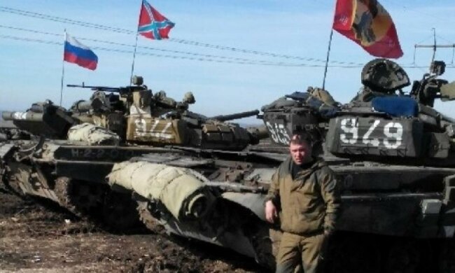Путин привез боевикам танки и БМП