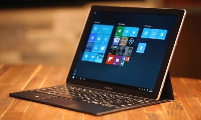 Появились характеристики нового гибридного планшета Samsung