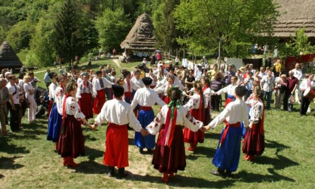 Українці отримали можливість дослідити родовід онлайн