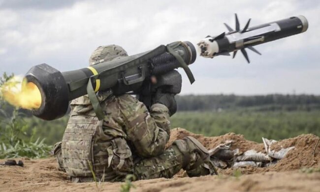 Полторак повідомив, коли Україна отримає Javelin