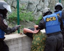 ФСБ влаштувала шоу із облавами і відпустила "держзрадників" під чесне слово