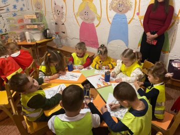 Діти у сховищі. Фото: Українське радіо