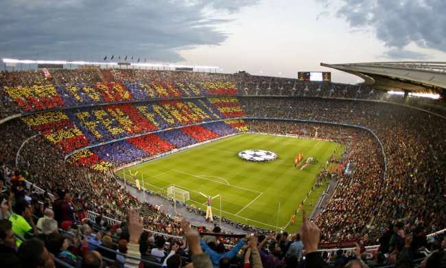 Вперше в історії: Барселона заробила мільярд доларів за сезон