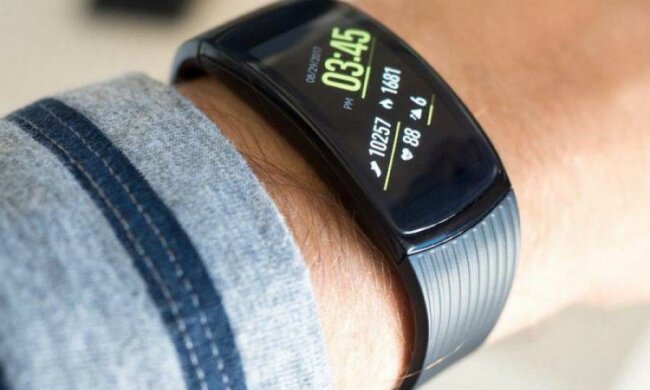 Xiaomi официально показала Mi Band 3: фото