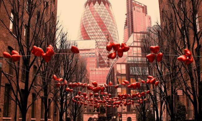 Праздники 14 февраля, фото: present simple