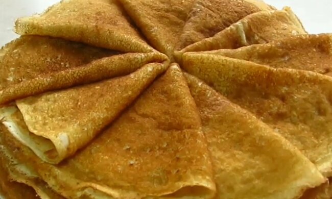 Млинці на Масляну, кадр з відео