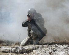 Бойцы АТО дали отпор террористам в Станично-Луганском районе