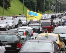 Протест "євробляхерів": коли набудуть чинності нові закони, уряд назвав дату