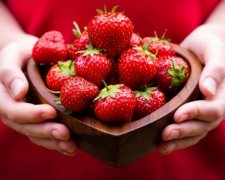 Сезон клубники открыт: как выбрать полезный продукт