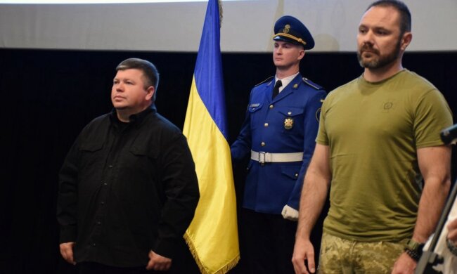 У Подільському районі передали державні нагороди родинам полеглих Героїв