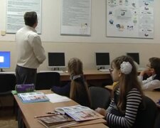 Вчитель у школі: фото скрін Ютуб