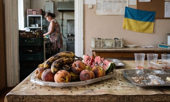 дитячий табір харчоблок антисанітарія зіпсовані продукти