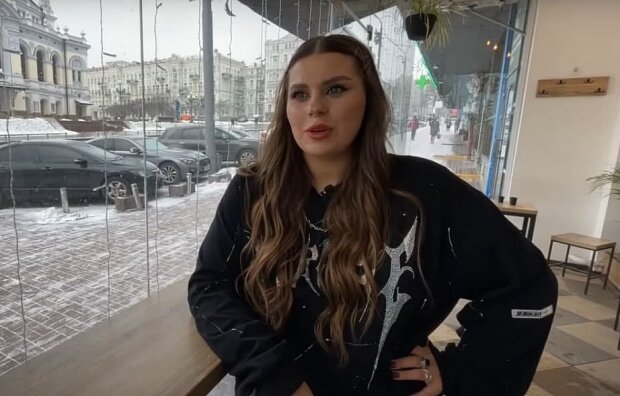 Александра Зарицкая, скриншот из интервью с Люкс ФМ