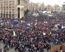 Як багато людей мешкає в Києві 