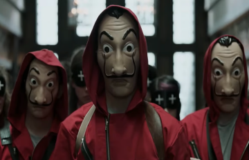 Кадр из сериала "Бумажный дом"