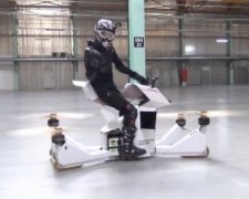 Hoversurf представила прототип літаючого мотоцикла