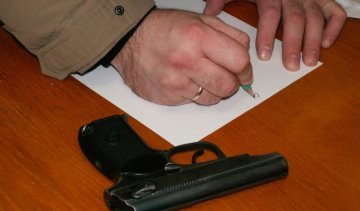 У Миколаєві пасажир грався зброєю в маршрутці