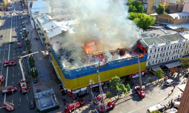 "В пожаре на Крещатике виноват не только владелец здания, но и городская власть", - эксперт