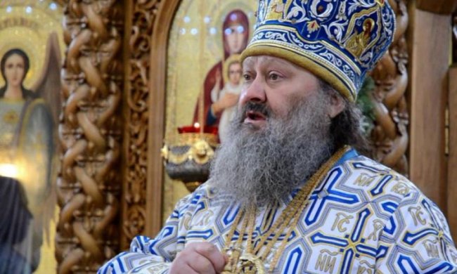 Продажная благотворительность: как в Лавре на "подарочном" вине зарабатывают