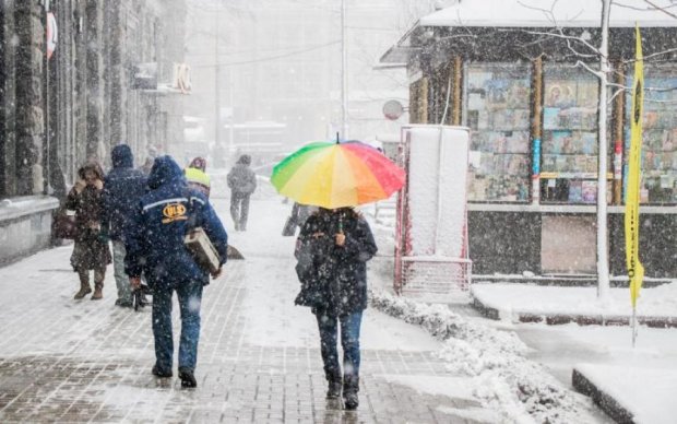 Будет хуже: в Украине объявили штормовое предупреждение