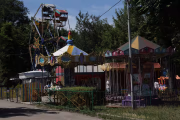 В Днепре из парка Глобы исчезнут аттракционы: у Филатова указали на прокуратуру