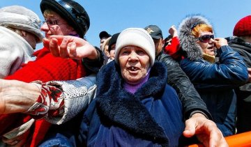 Росіяни побилися через сувеніри від Жириновського
