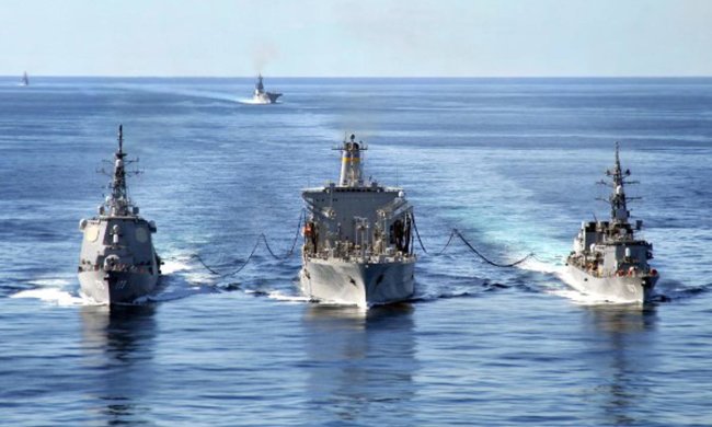 Український флот відбив атаку "диверсантів" в Азовському морі: видовищне відео