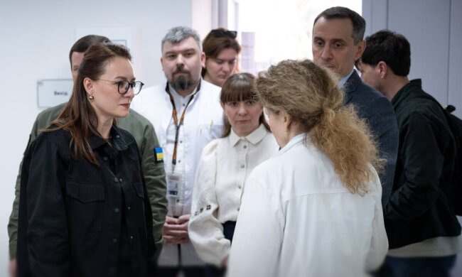 Медики на передовій отримають доплати