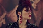 Стояли под сценой и ждали: MARUV неожиданно отменила концерт, фанаты в ярости: "Корону Вам бы снять или подрихтовать"