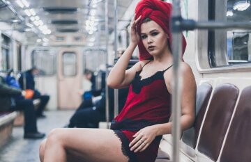 Харків'янка зважилася на сміливу фотосесію в метро: Facebook ХС Харків